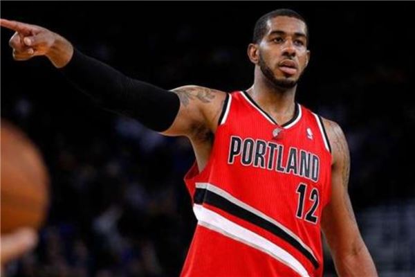 发起进攻的 发起进攻的