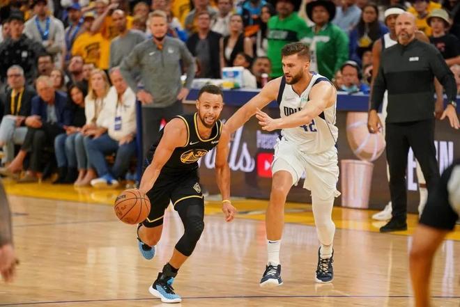 巴萨传奇球 巴萨传奇球